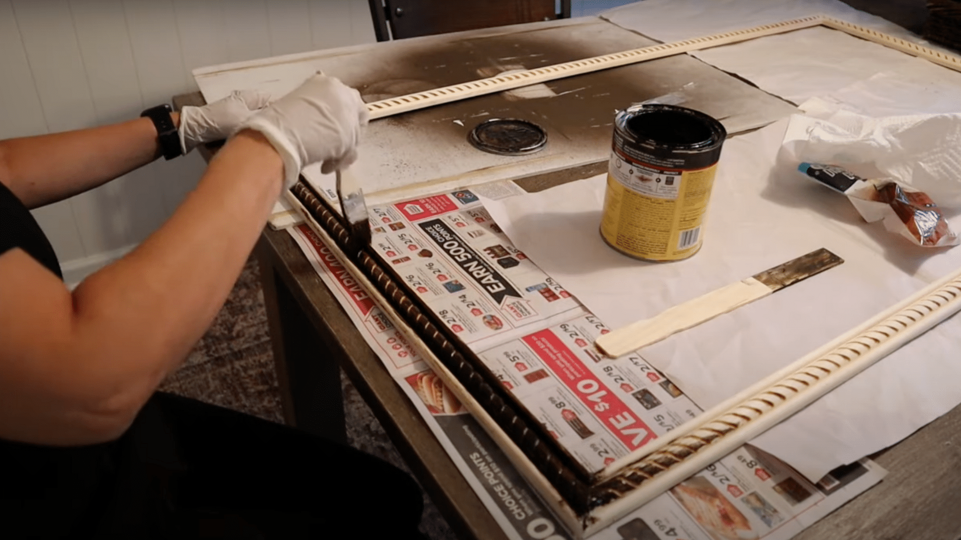 Step_5_Stain_or_Paint_the_Frame