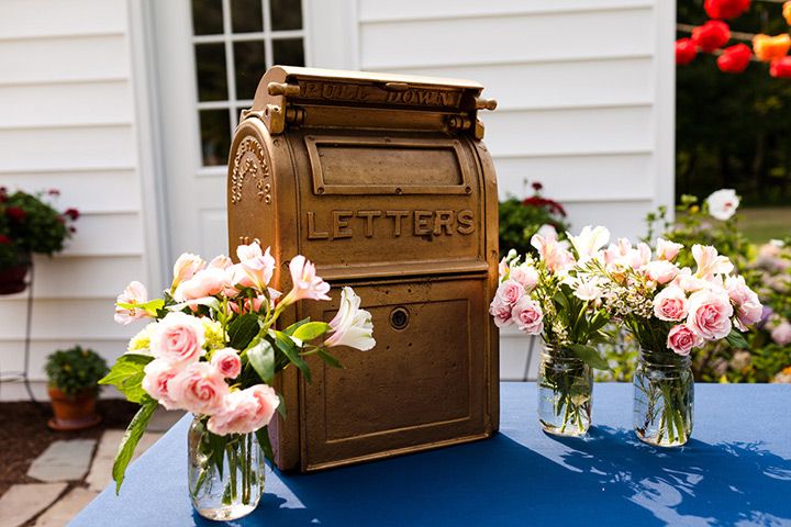 DIY Mailbox Wedding Card Box