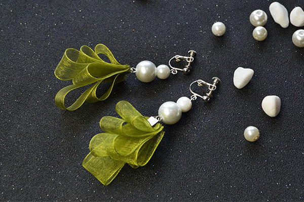 Ribbon Earrings