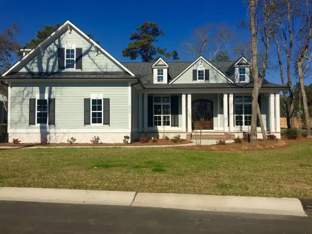 Sherwin-Williams-Silver-Mist-for-the-Exteriors--1024x768.jpg