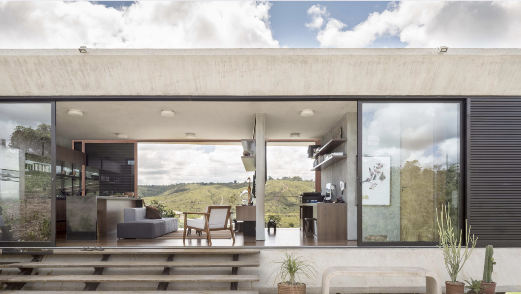 LaCantina_Doors