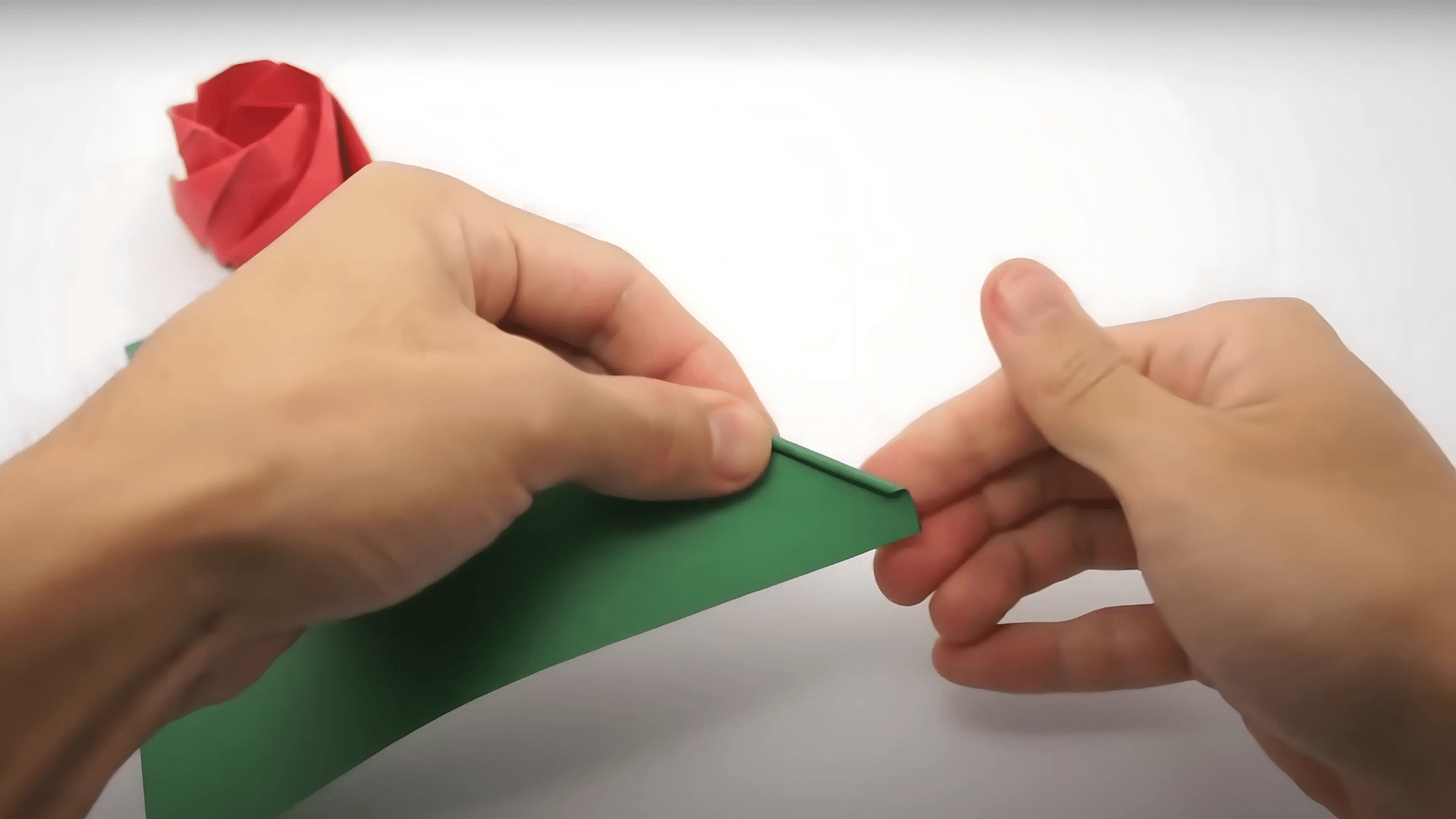 Step_1_Start_by_Rolling_the_Paper