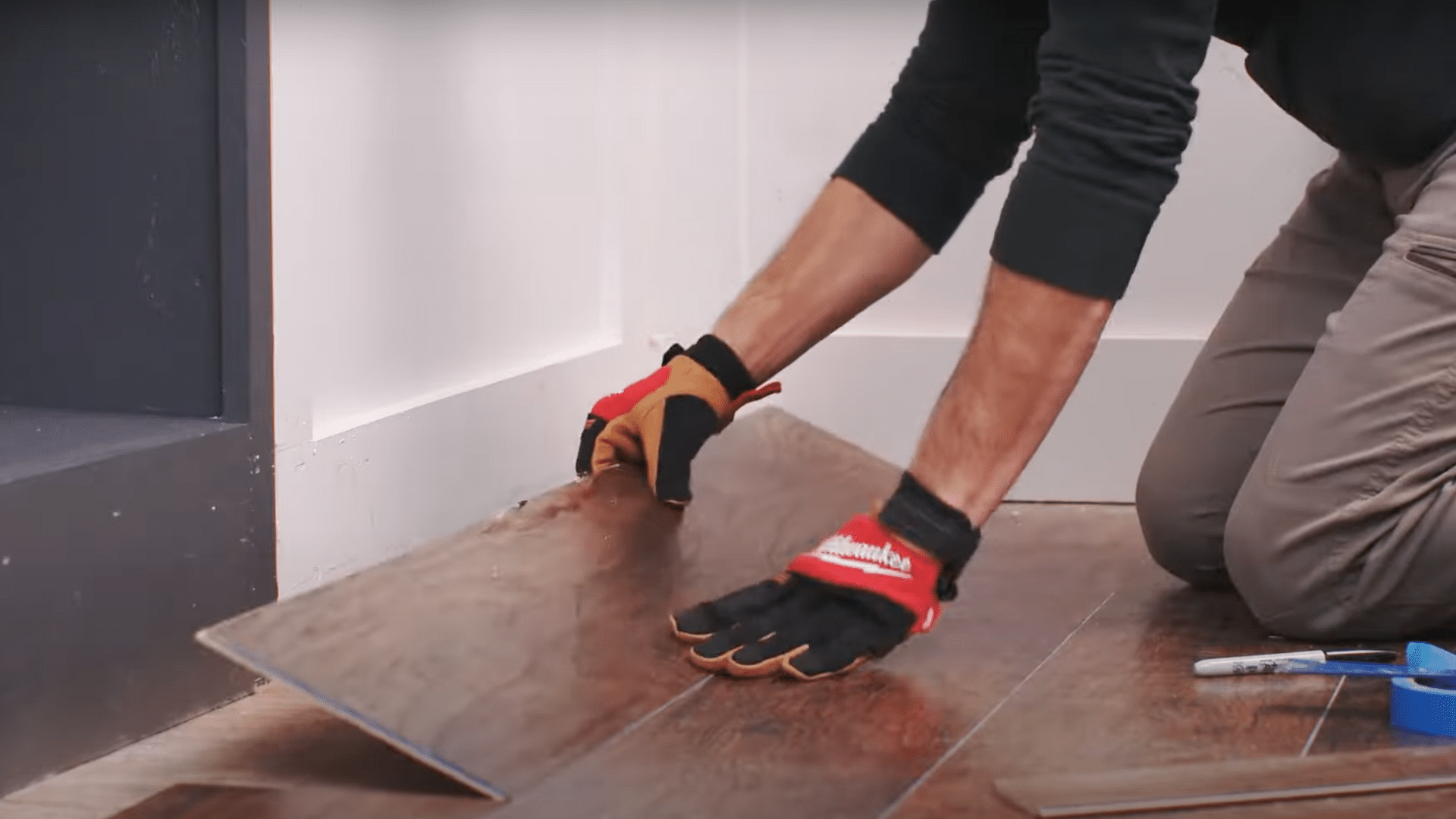 Step_2_Remove_the_Damaged_Boards
