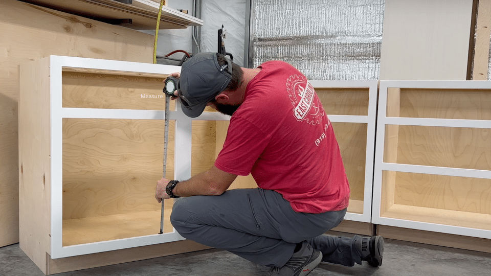 Step_1_Measure_Your_Cabinet_Openings