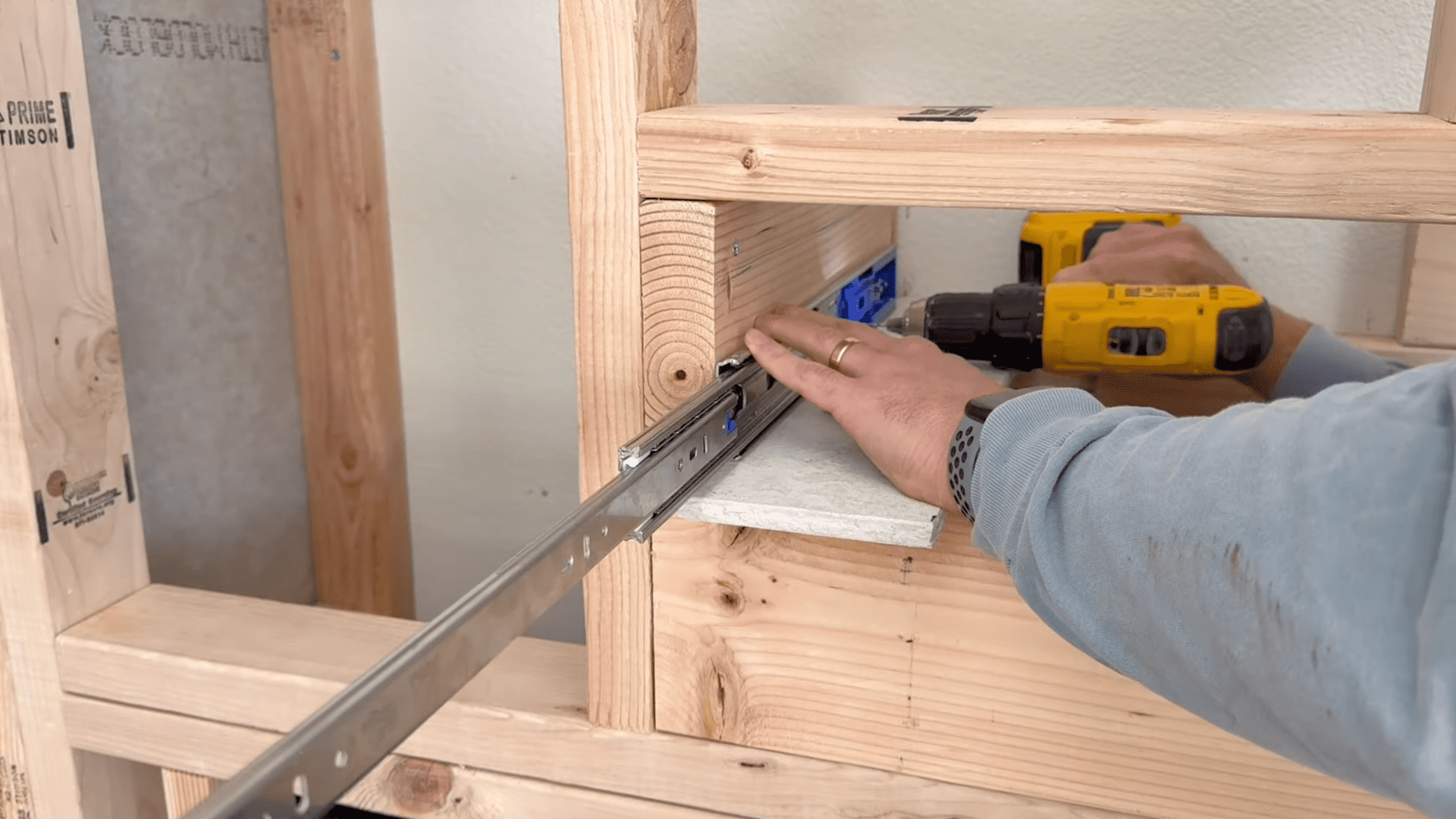 Step_2_Install_Drawer_Slides